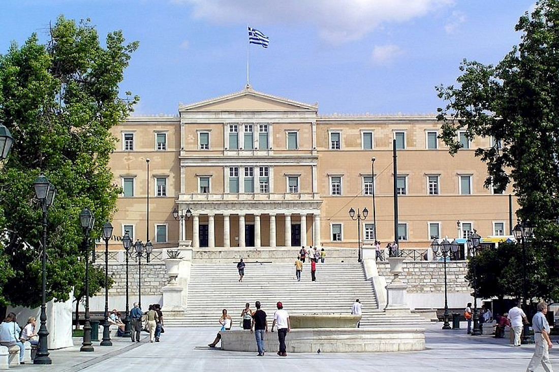 Quelle: https://de.m.wikipedia.org/wiki/Datei:Hellenic_Parliament.JPG